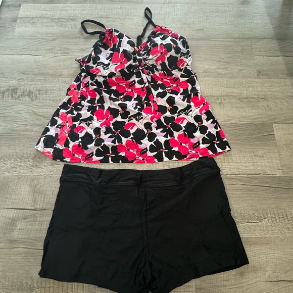 Floral women’s plus size swim suit size XXXL brand new - Picture 8 of 8